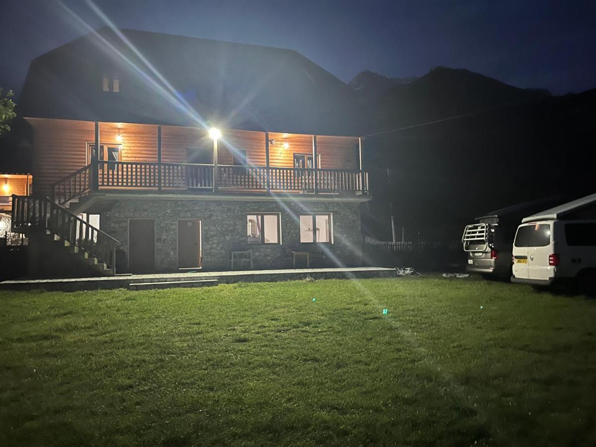 Hotel Bujtina Leke Gerla Theth Exterior foto